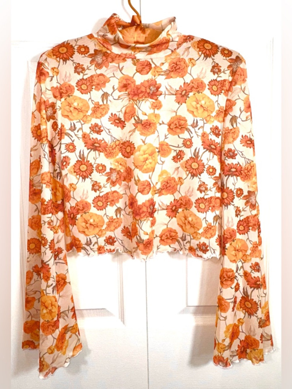 Orange Floral Printed Bell Sleeve Mock Neck Scallop Trim Blouse size M - Picture 1 of 10